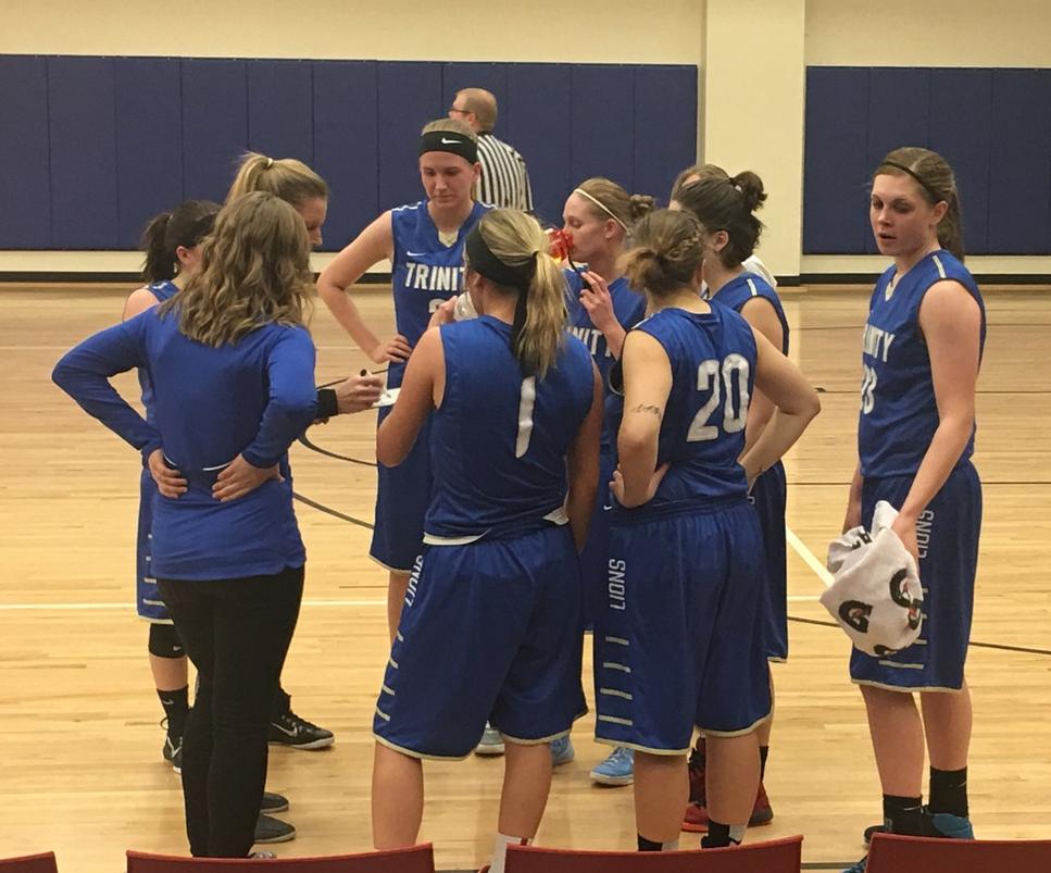Lions WBB Improves to 3-0 in NIAC