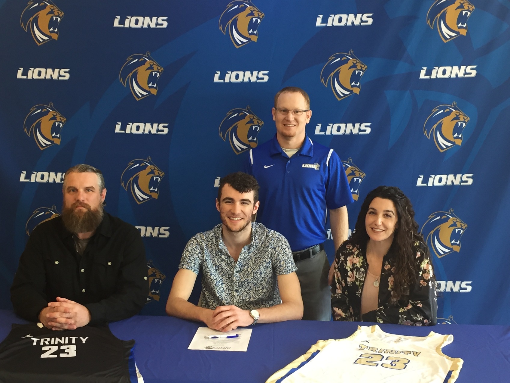 Lions Sign EHS All-State Guard Molan