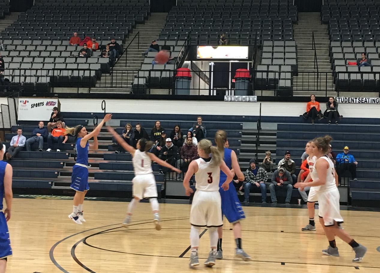 Lions WBB Falls to Jimmies in Exhibition
